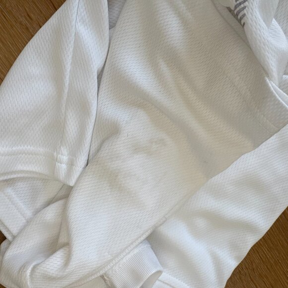 New Balance Lightweight Running Shirt Mens XS White Reflective Athletic Training - Picture 9 of 11